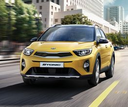 Straff, wendig - purer Fahrspaß. Mit dem neuen Kia Stonic erleben Sie ein sportliches Fahrgefühl.