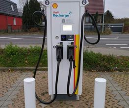 Shell Recharge Charging Station Bild 2