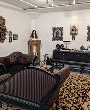 Wild Hare Salon and Gallery image 6