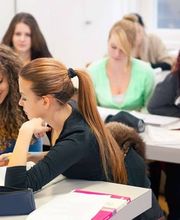 modeco - Schweizerische Fachschule für Mode und Gestaltung Bild 2