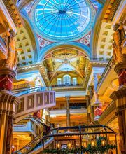 Suitsupply The Forum Shops image 4