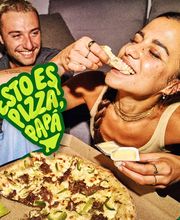 Le habremos puesto piña, pero nunca masa congelada, siempre fresca desde nuestro obrador. #EstoEsPizzaPapá