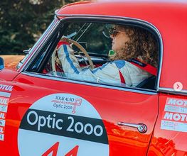 Optic 2000 image 6