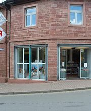 Aussenansicht der Stadt-Apotheke Külsheim