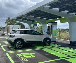 IPlanet Ricarica in sicurezza in modalità ultra fast per tutti i veicoli elettrici.