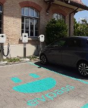 Shell Recharge Charging Station Bild 1