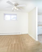 Knollwood Apartments image 9