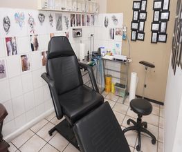 Doublepoint Tattoo & Piercing Bild 3