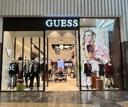 GUESS immagine 1
