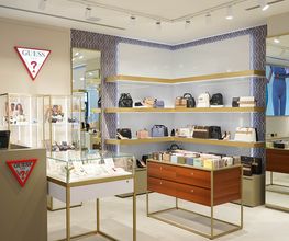 GUESS imagen 10