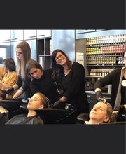 Salon Lora Hairstyle Bild 21