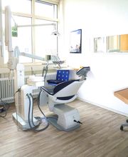 Zahnarztpraxis Degerloch Dr. Noushin Farivar Tanha Zahnärztin Bild 5