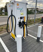 Shell Recharge Charging Station Bild 2