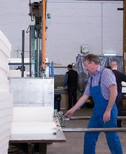 Produktion von Zuschnitten und Matratzen