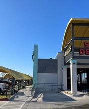 Suds Deluxe Car Wash image 6