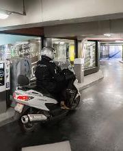 accès moto du parking Lagrange-Maubert à Paris