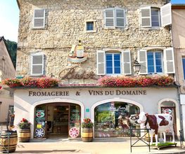 Badoz Vins et Fromages image 6