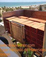 Plataformas Levante - Elevación por fachada de Materiales, Mobiliario y Grúas para Mudanzas imagen 2