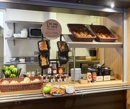 B&B HOTEL Paris Le Bourget image 3