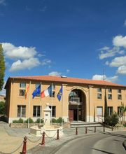 Mairie - Meyreuil image 2