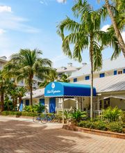 Olde Marco Island Inn & Suites image 8