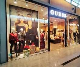 GUESS imagen 1