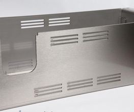 Gehäuseteil aus geschliffenem Werkstoff