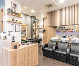 Pommadine Coiffure image 12