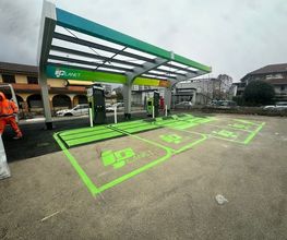 IPLANET Ricarica in sicurezza in modalità ultra fast per tutti i veicoli elettrici.