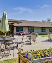 Quaker Hill Rehabilitation & Skilled Nursing image 1