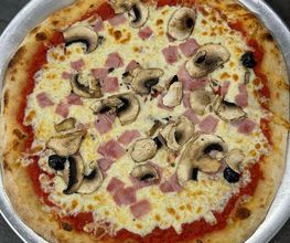 Attimo Pizza image 3