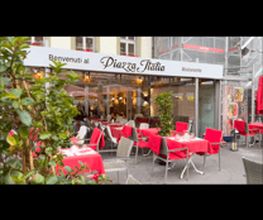 Piazza Italia Bärenplatz Bild 3
