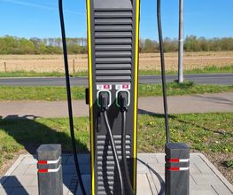 NEW Energie-Ladestation Bild 1