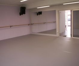 Gwladys Dance Studio image 4