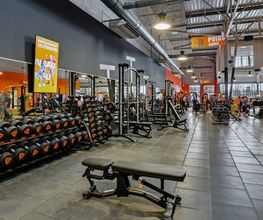 Basic-Fit 24/7 image 1