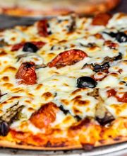 Royal Pizza image 11