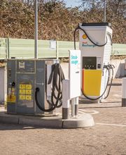 Shell Recharge Charging Station Bild 1