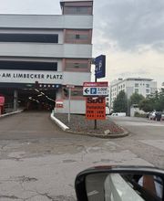 SIXT Auto- und Transportervermietung Essen Limbecker Platz Bild 4