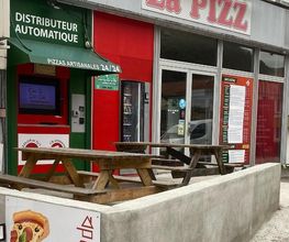La Pizz image 1