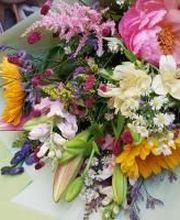 Fleurs Du Chateau image 4