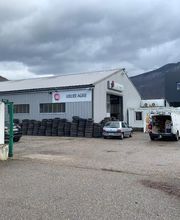 Garage Deledda image 2