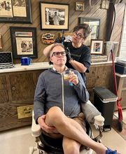 Sam Hill's Barbershop by Arrow image 5