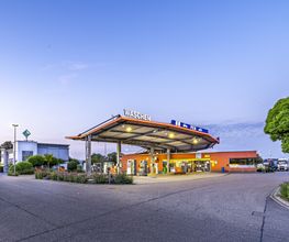 Tankstelle2.jpg