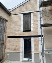 JR Façade image 9