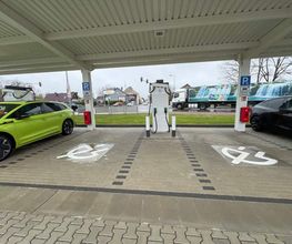 Shell Recharge Charging Station Bild 1
