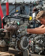 Garage Renault Sautron Automobiles image 1