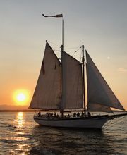 Seattle's Tall Ship image 3