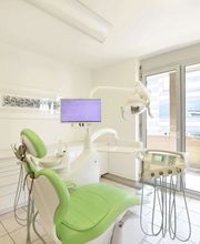 Studio dentistico dr. med. Airoldi Giulio Bild 2