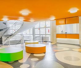 Lobby & reception