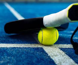 Padel Schläger & Ball